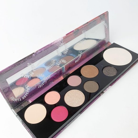 MAC Girls Risk Taker Palette NEW - Picture 2 of 4